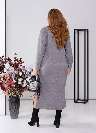 Женское ангоровое платье миди цвета