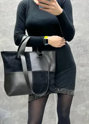 Чорна — велика, стильна та елегантна сумка на блискавці зі вставками з натуральної замші5 фото