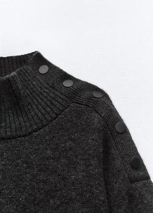 Сірий светр з високим коміром від zara5 фото