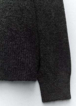 Сірий светр з високим коміром від zara6 фото