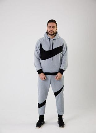 Теплый спортивный костюм на флисе