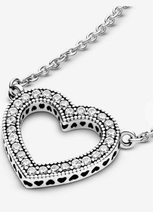 Бусы и кулоны pandora