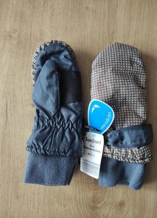 Фирменные детские термо варежки thinsulate , германия , размер 5. на 7-8 лет .