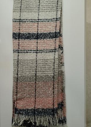 Теплый шарф в клетку