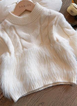 Стильный свитер для девочки на зиму1 фото