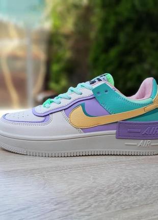 Женские кроссовки без бренда nike air force 1 shadow бежевые с бирюзой и сиреневым6 фото