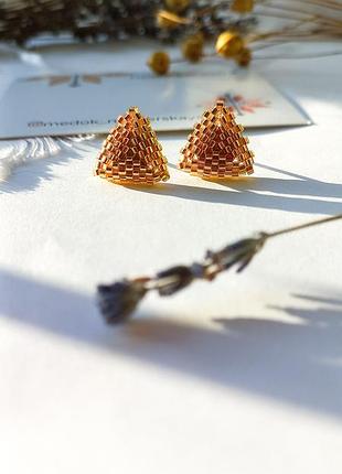 Сережки из бисера, гвоздики