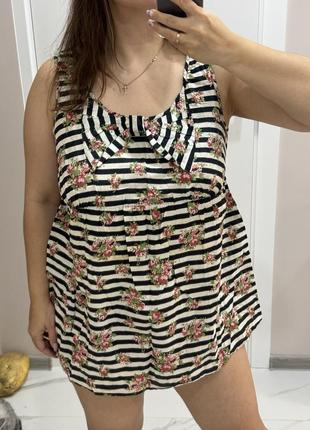 Маєчка смугаста з квітковим орнаментом і бантом