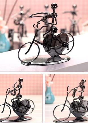 Статуетка музична з металу, серія "музент на велосипеді" у стилі техноарт