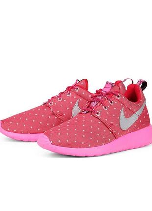 Nike roshe run print valentine's day женские кроссовки