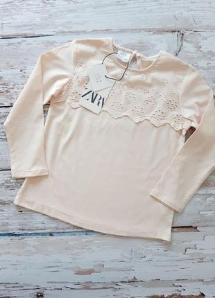 Нежный реглан zara с кружевом