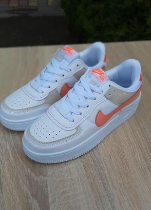 Жіночі кросівки  nike air force 1 shadow білі з сірим з пудрою3 фото