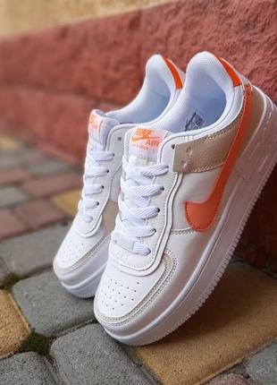 Жіночі кросівки  nike air force 1 shadow білі з сірим з пудрою6 фото