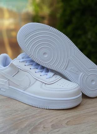 Жіночі кросівки  nike air force 1 shadow білі з блакитним і пудрою8 фото