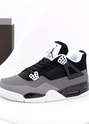 Мужские кроссовки nike air jordan 4 retro black grey черного с серым цветами