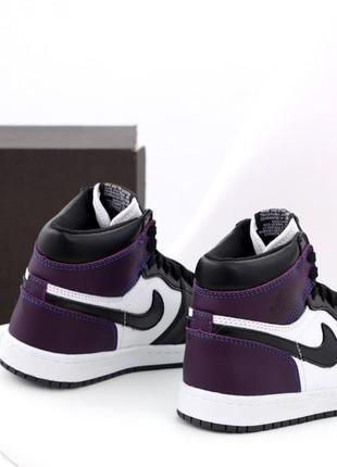 Мужские кроссовки nike air jordan 1 retro white black purple фиолетового с черным и белым цветами2 фото
