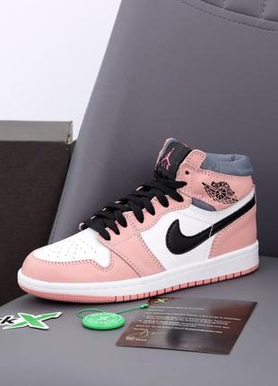 Жіночі кросівки nike air jordan 1 retro white pink рожевого кольору