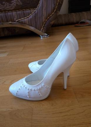 Туфлі на весілля білі 36 р - устілка 22 см