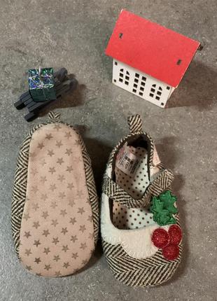 Пинетки -туфельки для девочки рождественские праздничные с объёмной аппликацией на липучке next2 фото