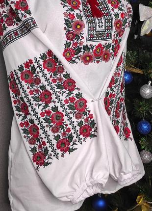 Вышиванка машинной вышивки