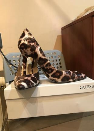 Туфли лодочки guess 39 оригинал