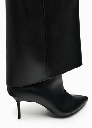 Zara чоботи труби з гострими носком жіночі