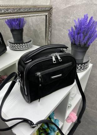 Женская черная замшевая сумка с ручкой на два отделения4 фото