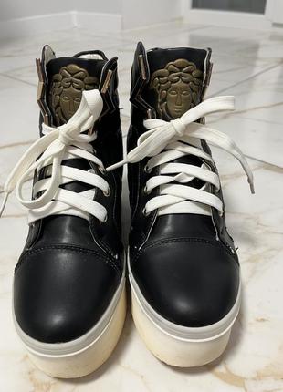 Женские сникерсы/ботинки на платформе versace1 фото