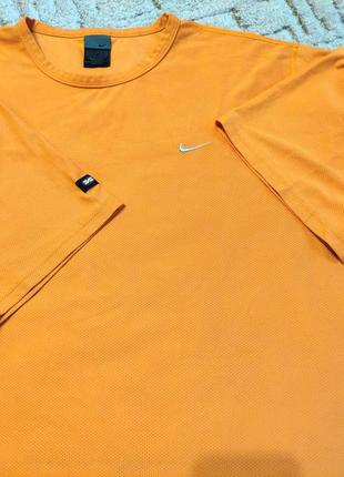 Бренд nike dri-fit оригінальна чоловіча футболка помаранчевий колір5 фото
