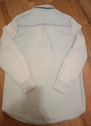Джинсовая коттоновая рубашка с нагрудными карманами с выстиранным эффектом8 фото