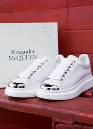 Шикарные белые кроссовки alexander mcqueen