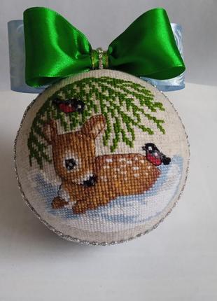 Новогодняя игрушка, шар, вышитый крестиком