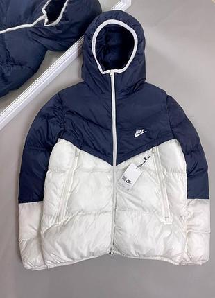Зимня куртка двоколірна з капюшоном nike найк