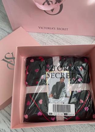 В наявності сатинова піжама victoria’s secret оригінал