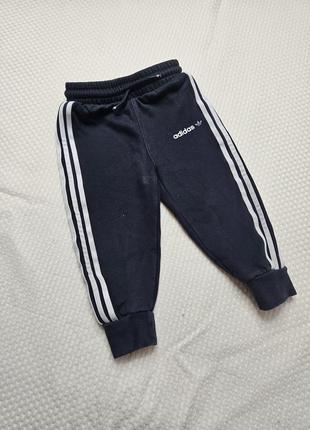 Утепленные спортивные штаны от adidas на 18-24месяке2 фото