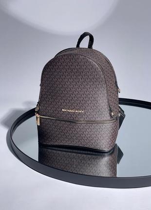 Брендовий жіночий рюкзак michael kors patterned backpack brown