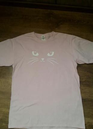 Розовая хлопковая футболка с котиком
