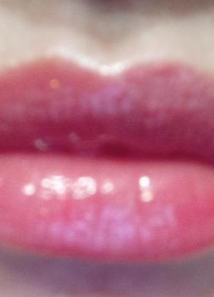 Инновационный - омолаживающий блеск для губ "горячий " lip 38 °c +3 .япония . оригинал упаковка7 фото