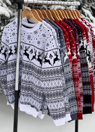 Женский новогодний свитер с оленями бордовый 🎄5 фото
