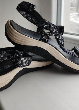 Босоніжки трекінгові жіночі р.39/устілка 25,5 skechers