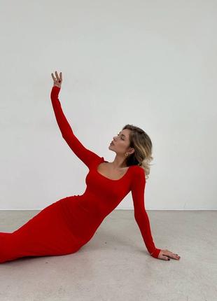 Елегантна сукня з розкішною довжиною6 фото
