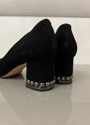 Шикарные нарядные праздничные женские черные туфли на удобном каблуке замша7 фото