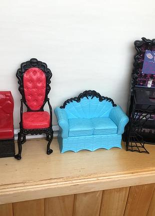 Мебель для куколок монстер хай та інших