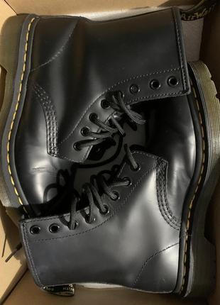 Дефекты, повреждения. цена. ботинки оригинал dr.martens 1460 black smooth 6us lady, 37eu, 4uk, 23cm