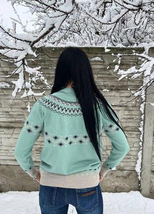 Женский свитер в этническом стиле3 фото