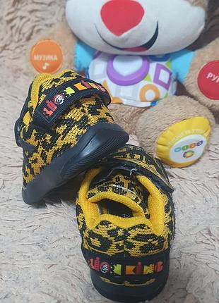 Кроссовки adidas оригинал6 фото