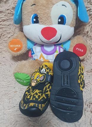 Кроссовки adidas оригинал4 фото