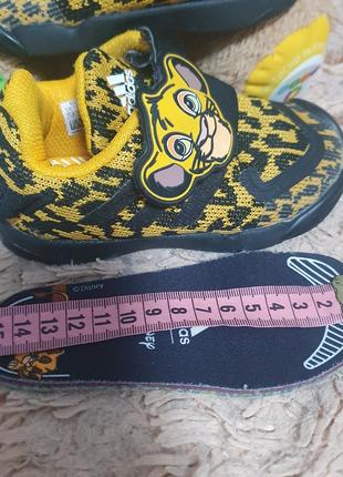 Кроссовки adidas оригинал8 фото