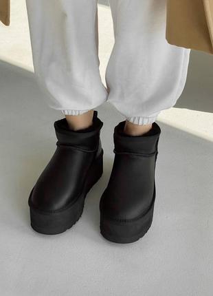 Уггі угги уги угі ugg ultra mini platform чорні шкіра3 фото