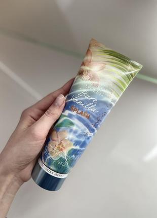 Парфумований лосьйон victoria's secret bare vanilla splash fragrance lotion крем лосьон для тела виктория сикрет